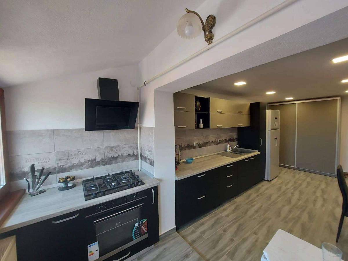 Apartament Blaj מראה חיצוני תמונה